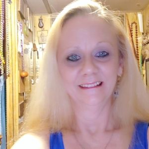 Meet your Posher, Lee